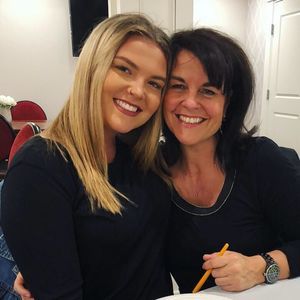 Meet your Posher, Abi
